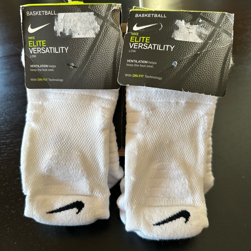 Nike Elite Versatility Low White Socks